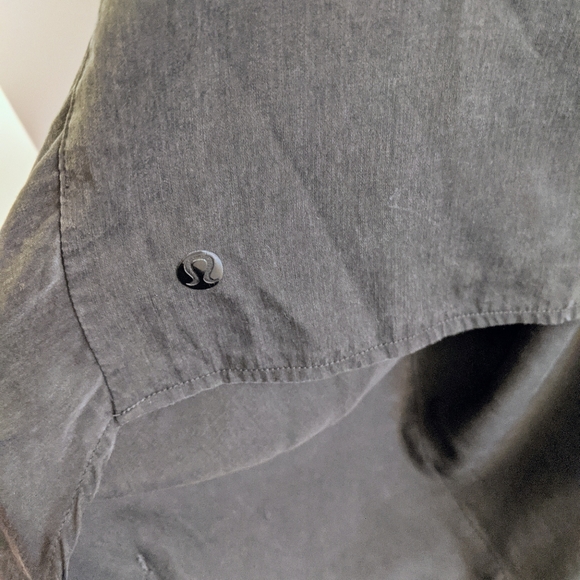 Lululemon Black Tranquility Sleeveless Wrap - Picture 7 of 7